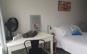 Pool House - One Bedroom Self Contained Unit